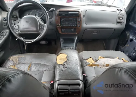 1999 Ford Explorer z USA, uszkodzony, nr VIN 1FMZU35P7XZB15392